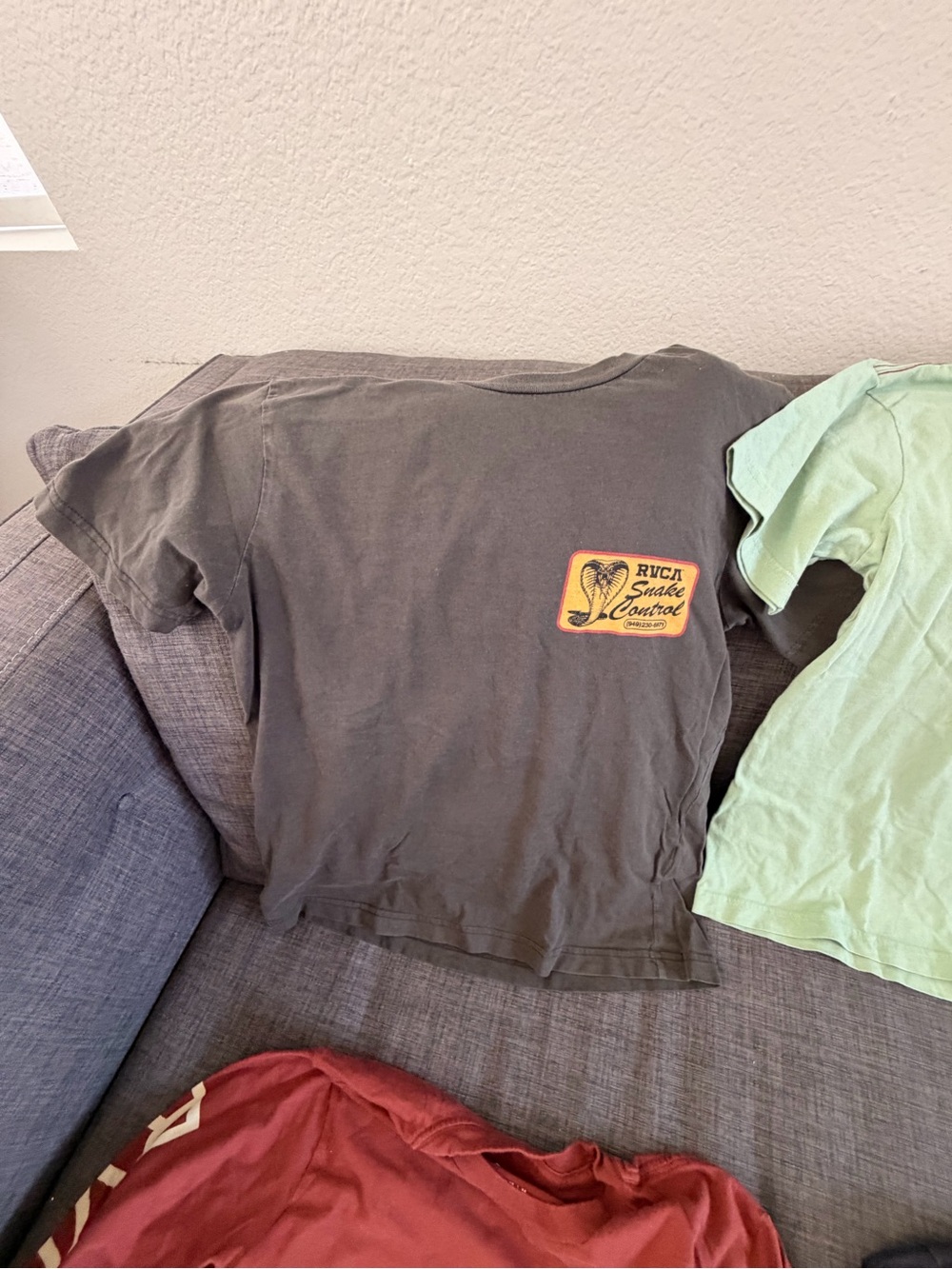 Boys RVCA shirts bundle - Picture 2 of 12
